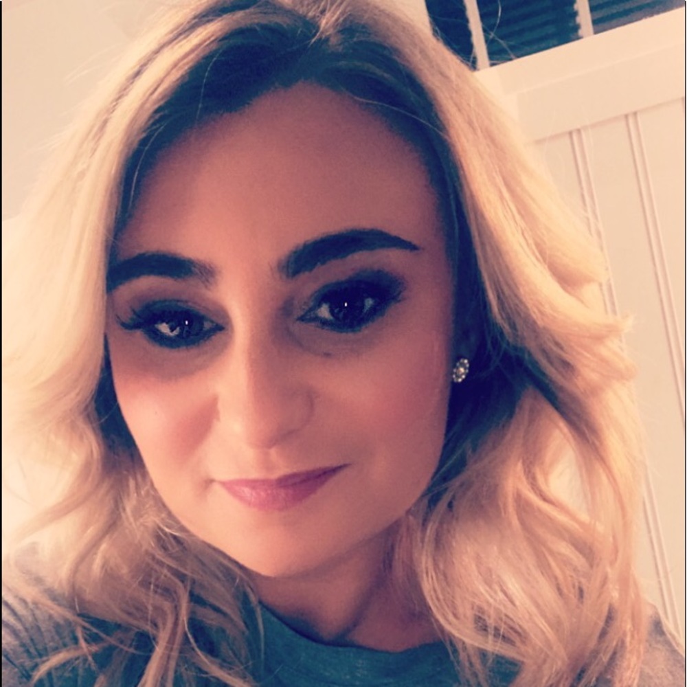 Meet your Posher, Ally